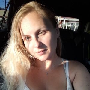 Meet your Posher, Sabra